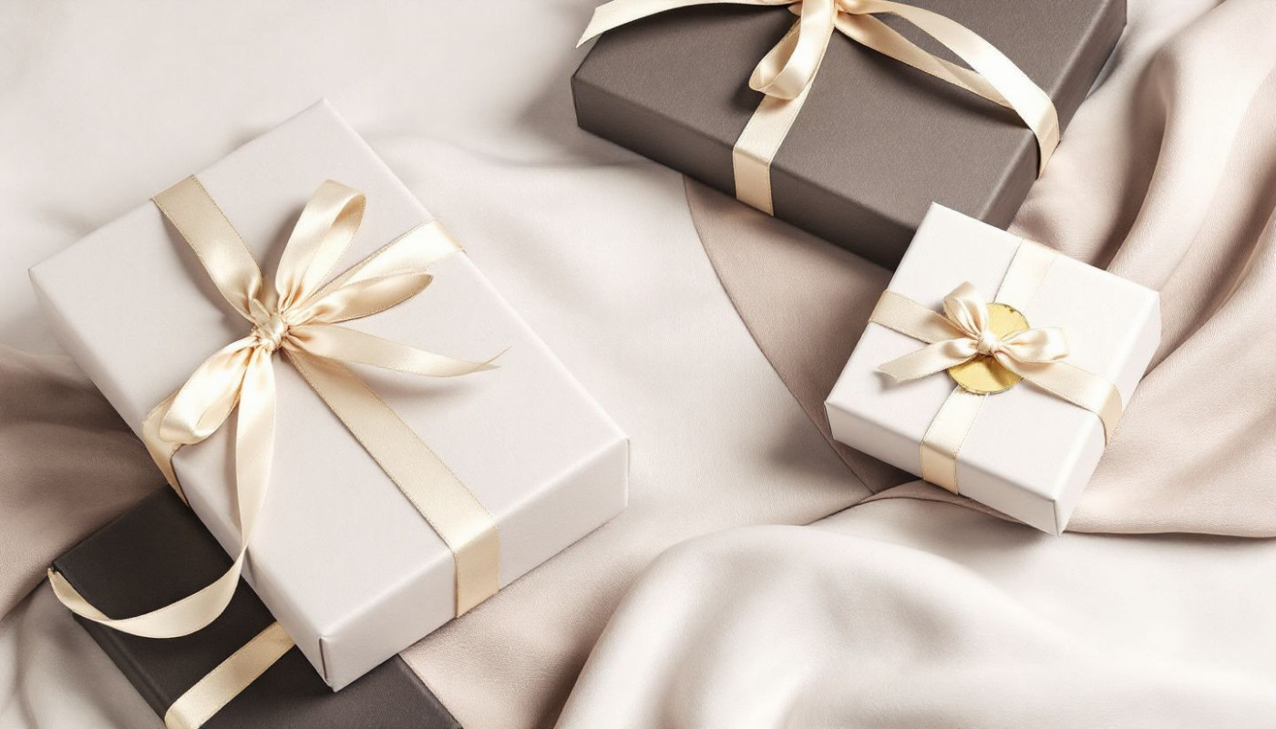 Guide pour créer un emballage cadeau personnalisé impressionnant